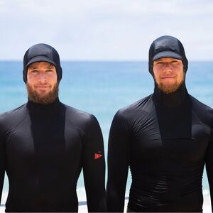 New with tag Florence marine x Long Sleeve Hooded Rashguard Top